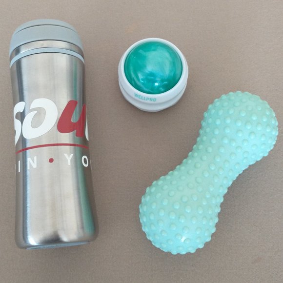 David's Tea Soul Spin Yoga drink infuser water bottle and 2 massage rollers - Picture 2 of 11
